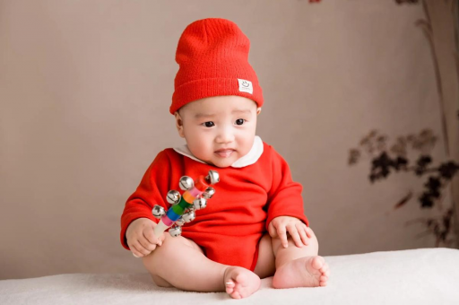 冠县3个月宝宝翻身